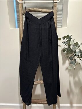 Elan Black Wide Leg Smocked Waist Pants - NWOT